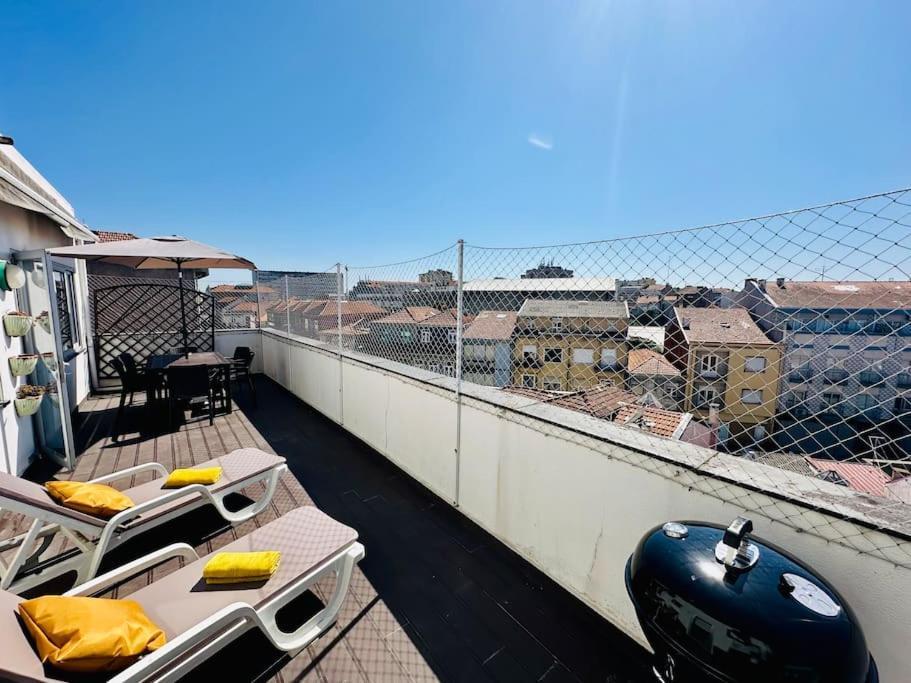 Renovado Com Ac, 2 Wc Completos, Terraco E Garagem Apartment Porto Luaran gambar